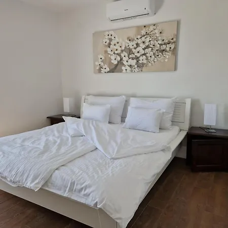 Otto - Private Pool & Garden Villa Zagreb