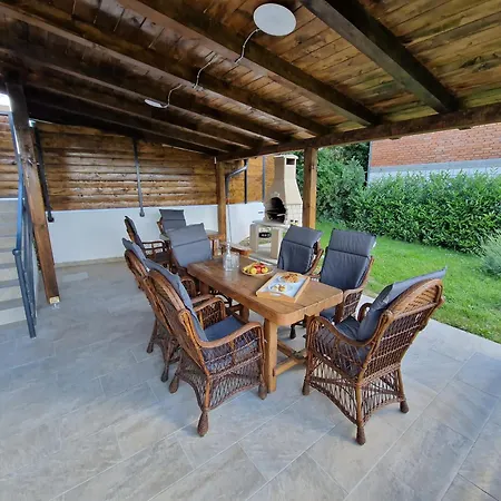 Villa Otto - Private Pool & Garden