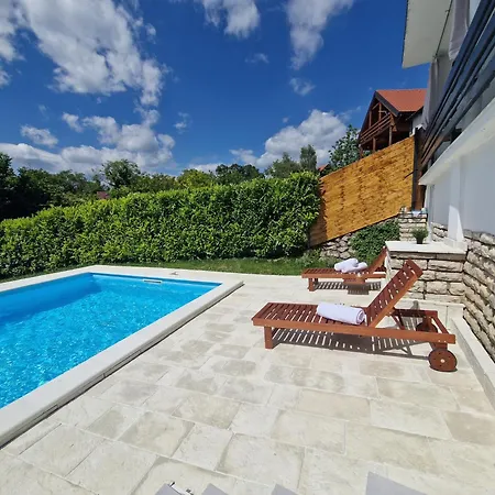 Otto - Private Pool & Garden * Zagreb