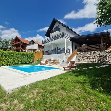 Otto - Private Pool & Garden * Zagreb